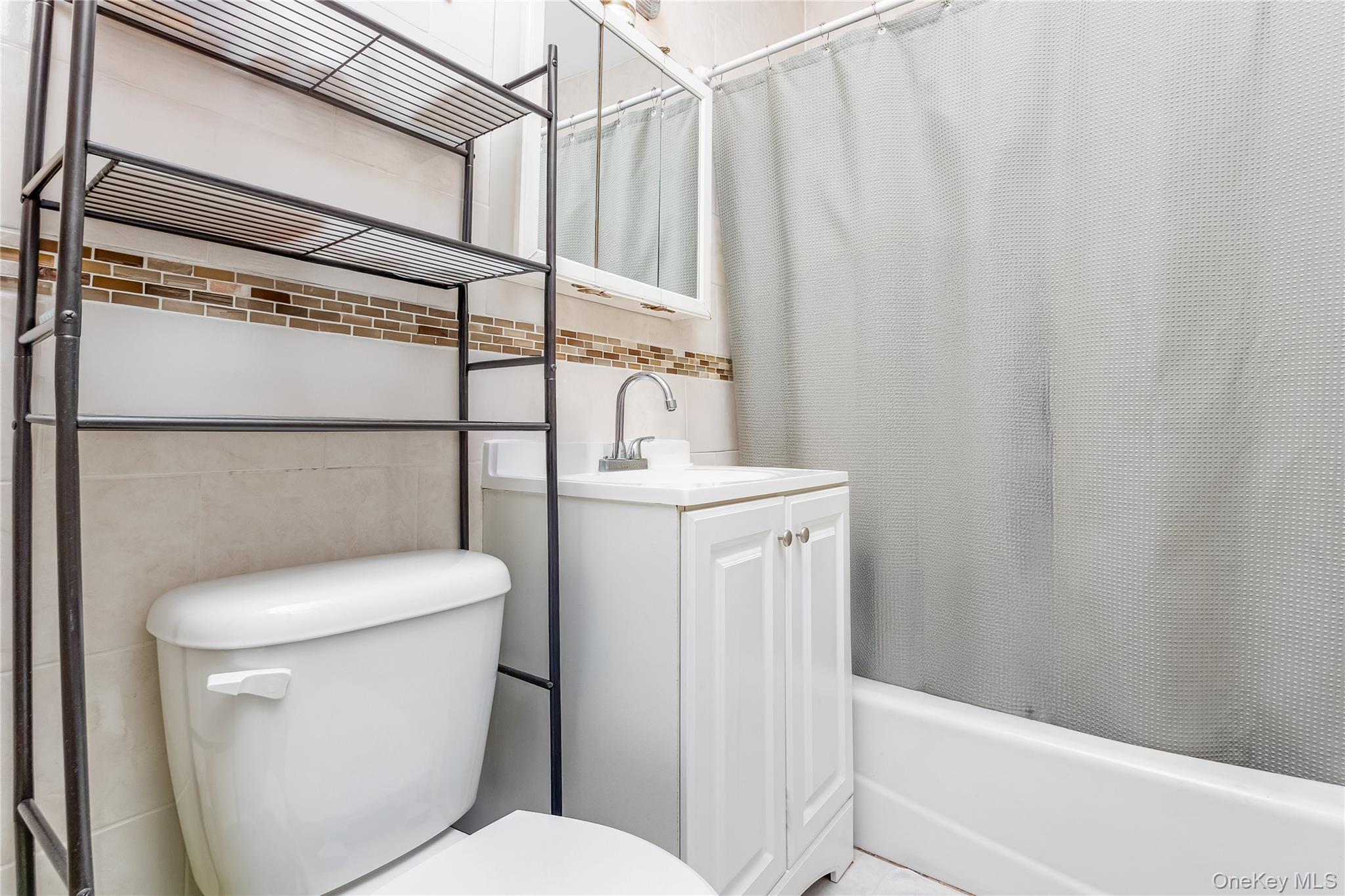 1872 W 9th Street, Brooklyn, NY 11223