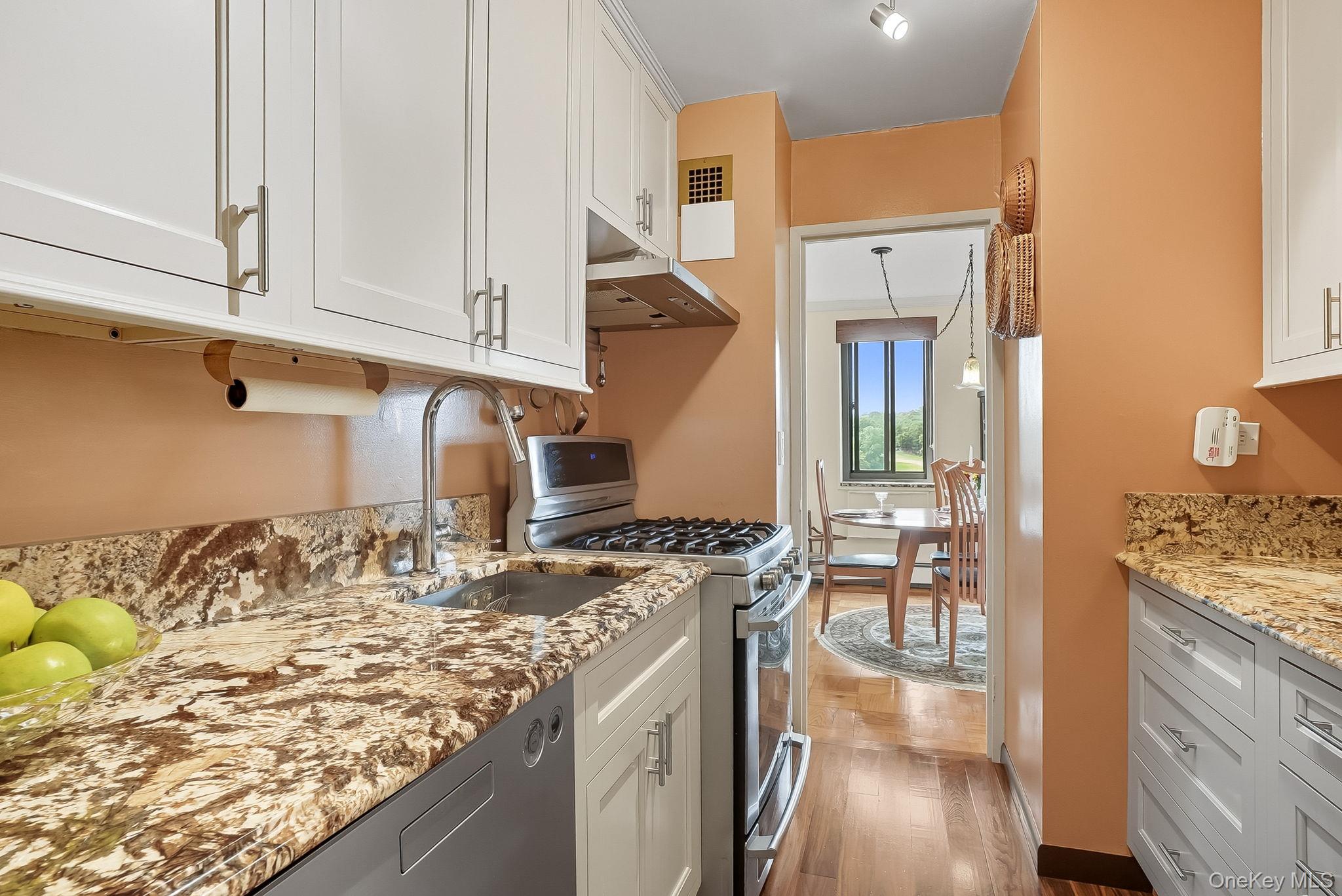 100 E Hartsdale Avenue # 7IE, Hartsdale, NY 10530