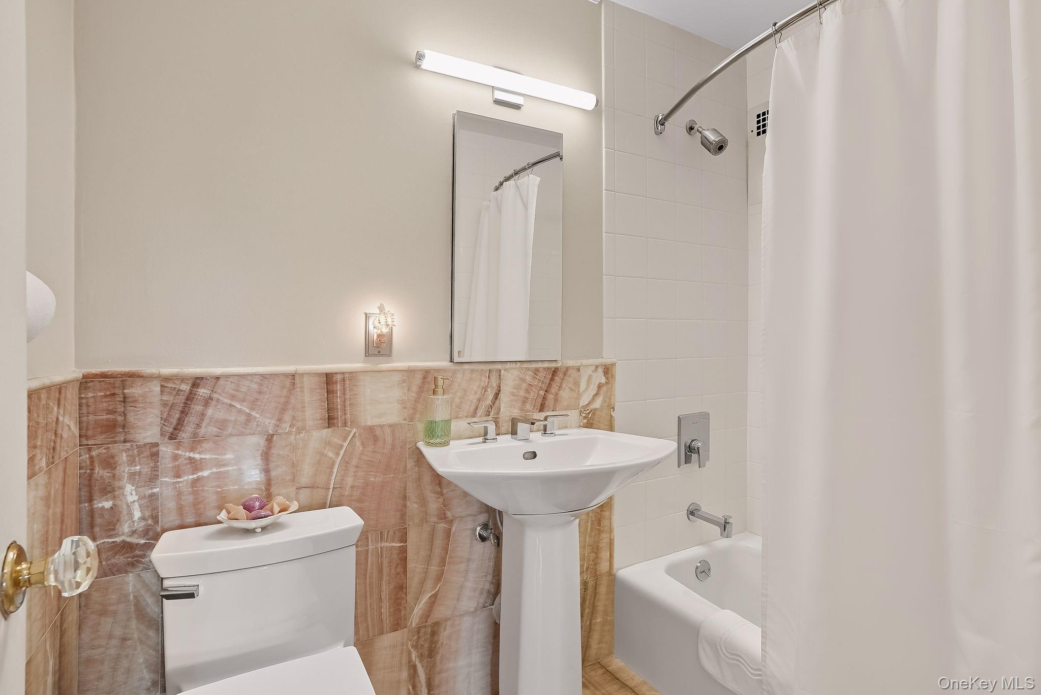 100 E Hartsdale Avenue # 7IE, Hartsdale, NY 10530