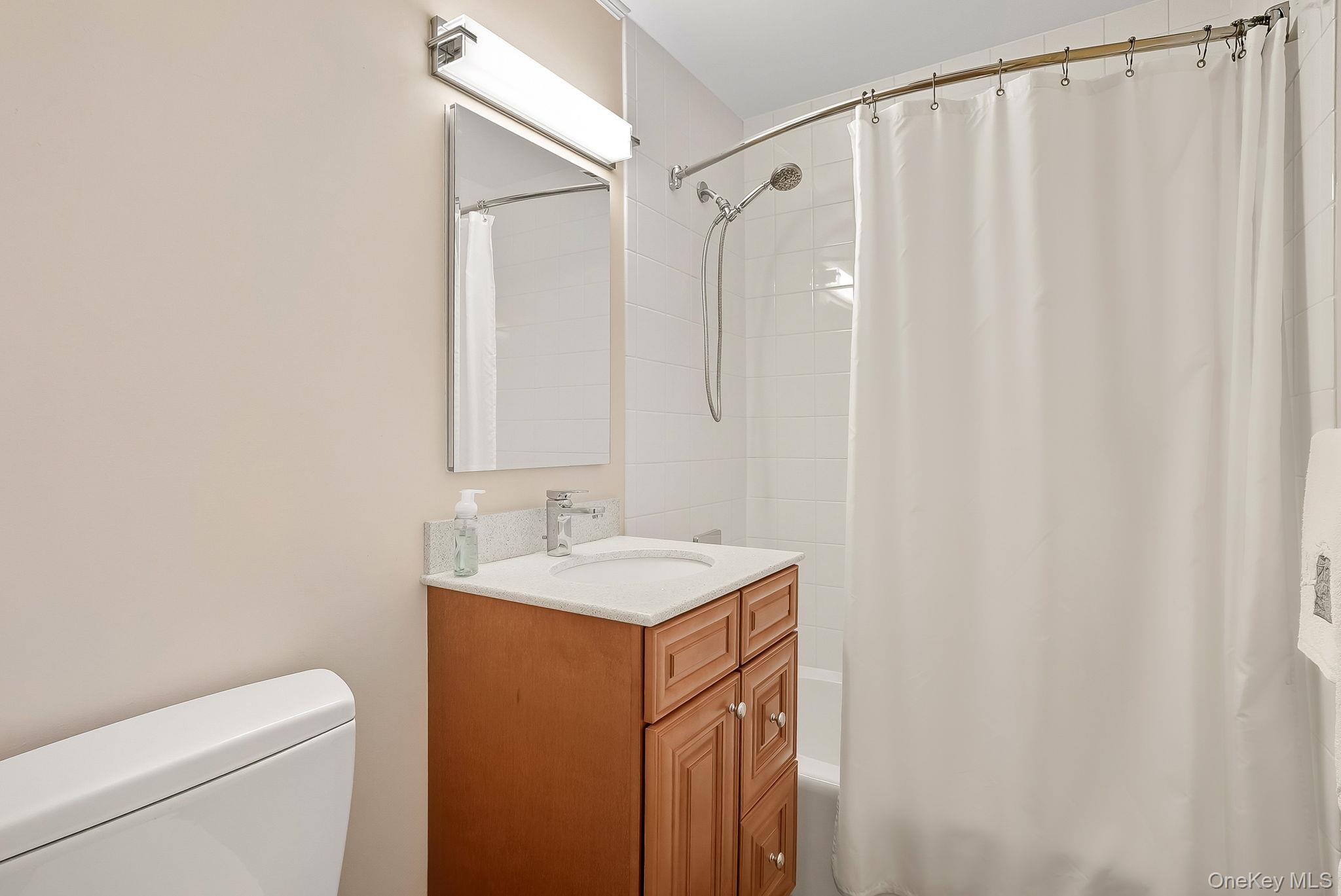 100 E Hartsdale Avenue # 7IE, Hartsdale, NY 10530