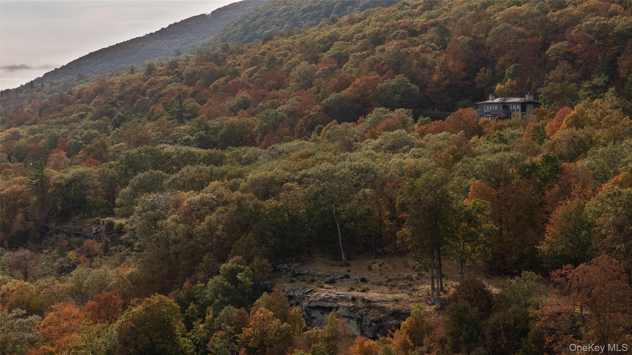 326 Raycliffe Drive, Woodstock, NY 12498