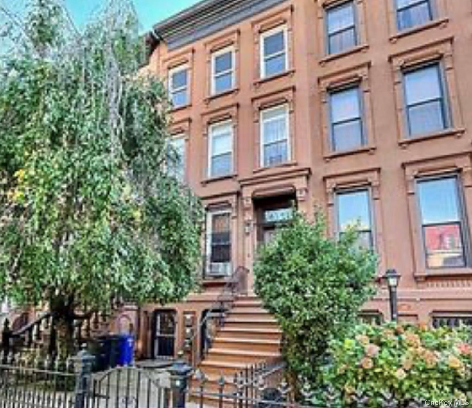 150 Halsey St, Brooklyn, NY 11216