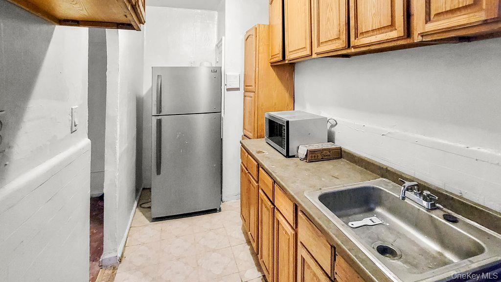 1075 Grand Concourse # 1N, Bronx, NY 10452