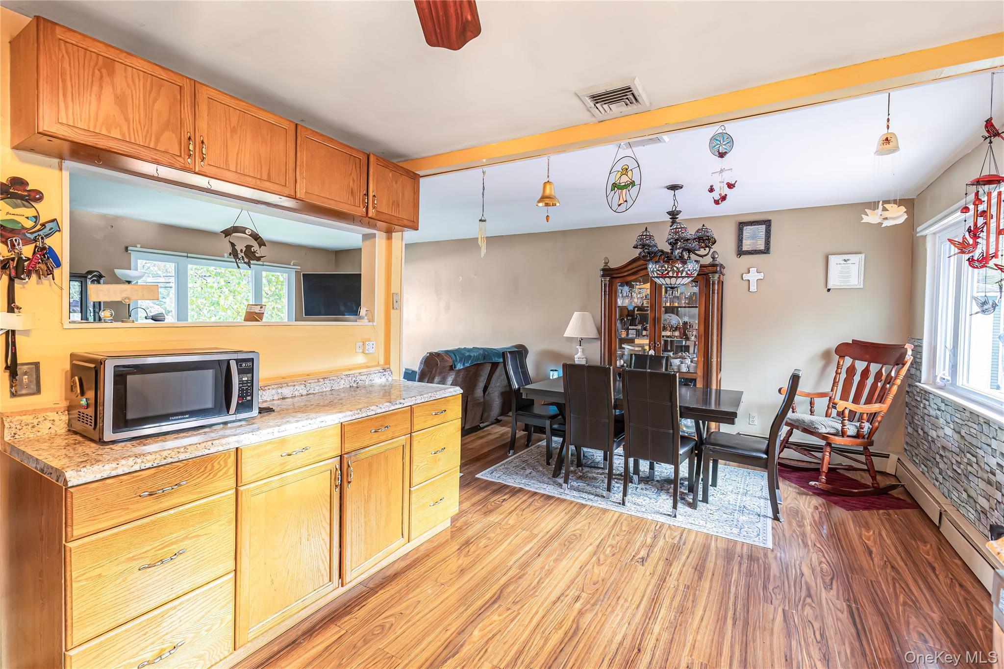 6 William Street, Bay Shore, NY 11706