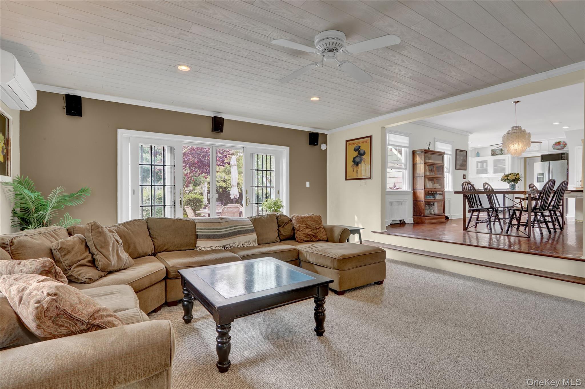 102 Shinnecock Avenue, Massapequa, NY 11758