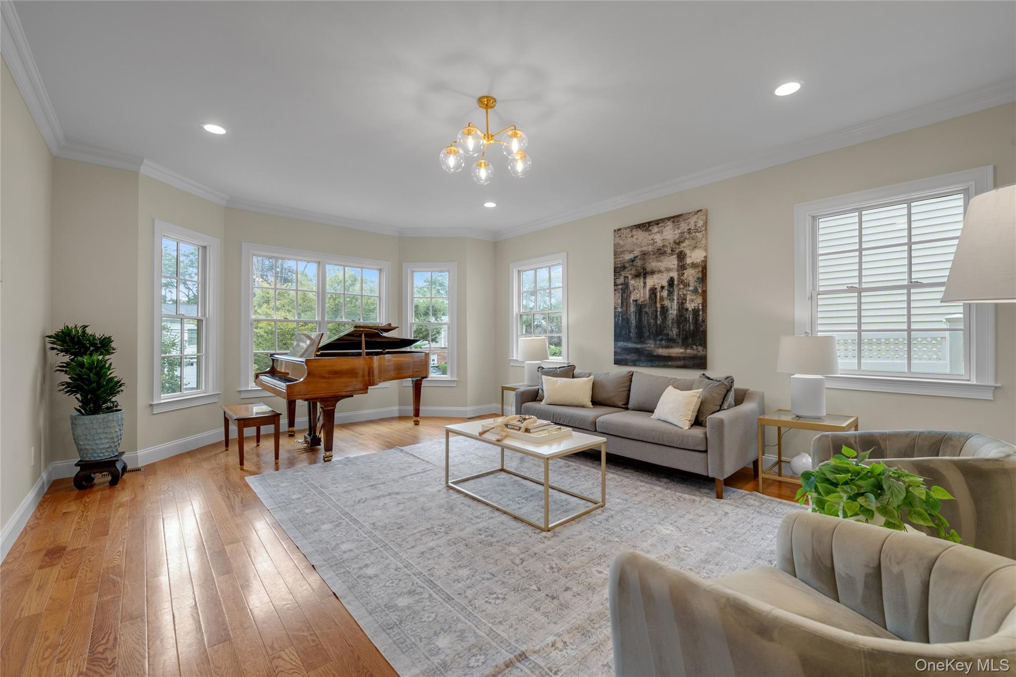 74 Bayview Avenue, Port Washington, NY 11050