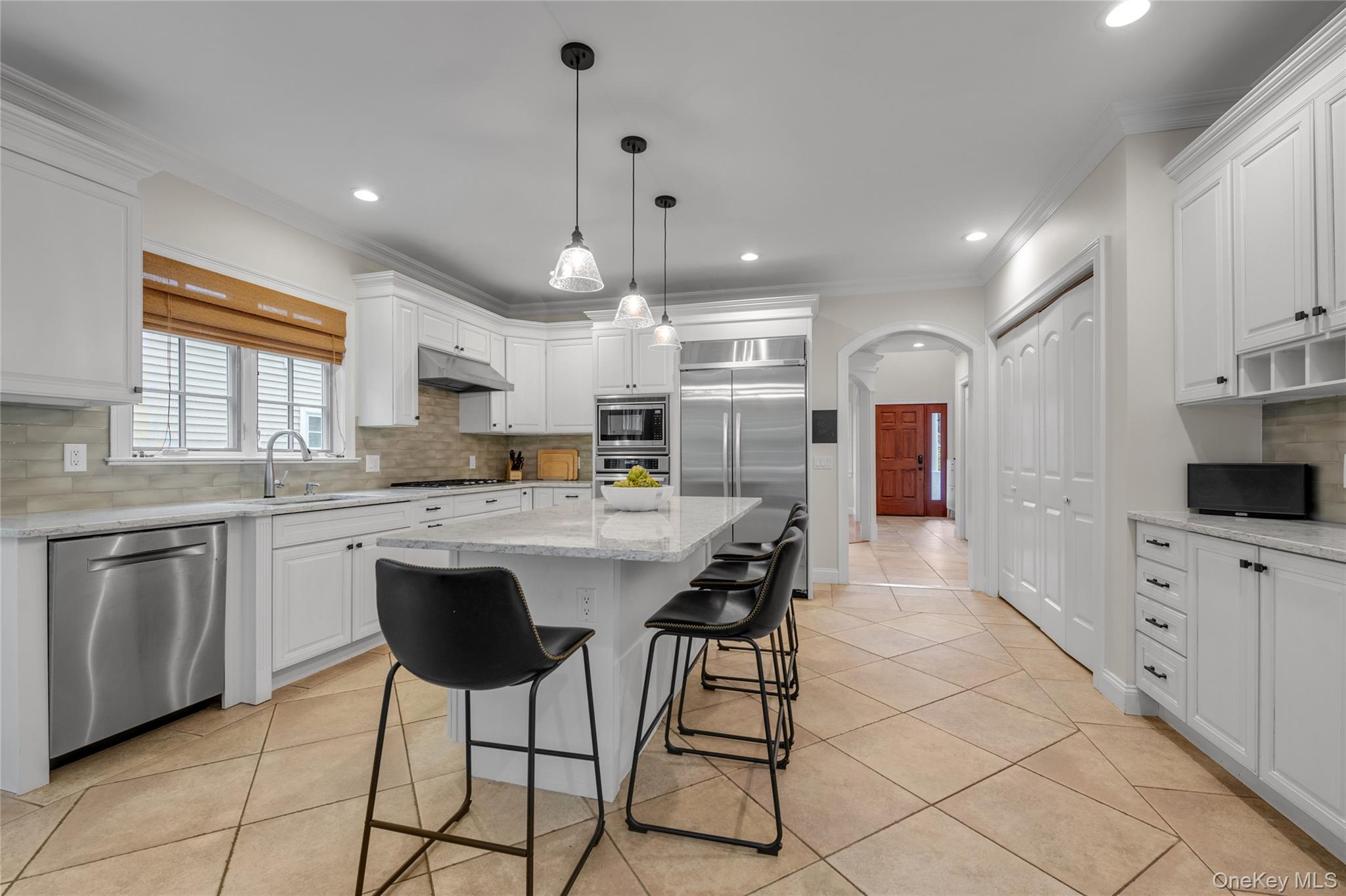 74 Bayview Avenue, Port Washington, NY 11050