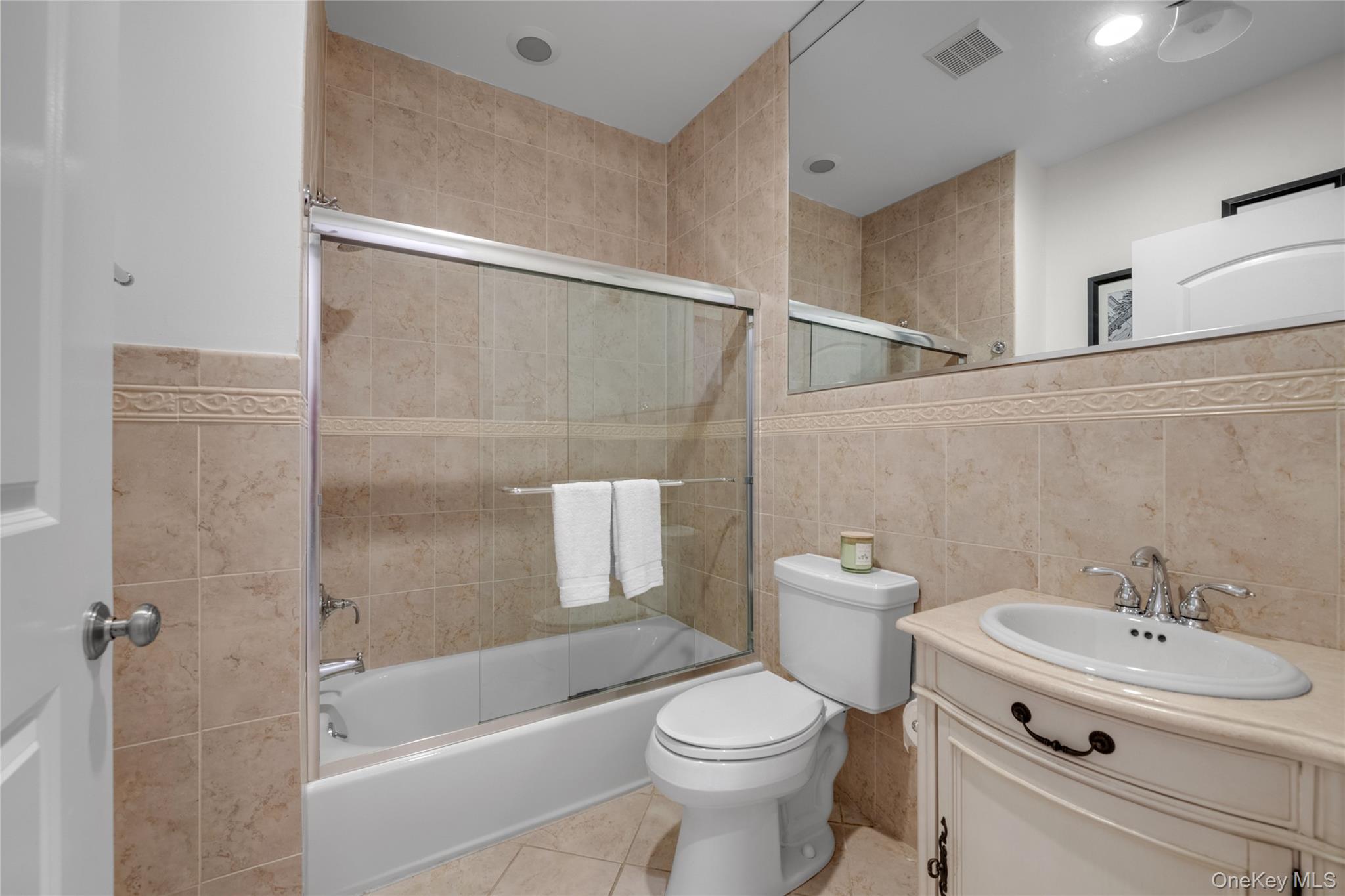 74 Bayview Avenue, Port Washington, NY 11050