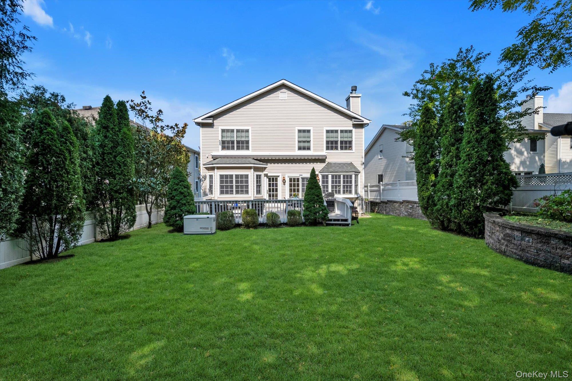 74 Bayview Avenue, Port Washington, NY 11050