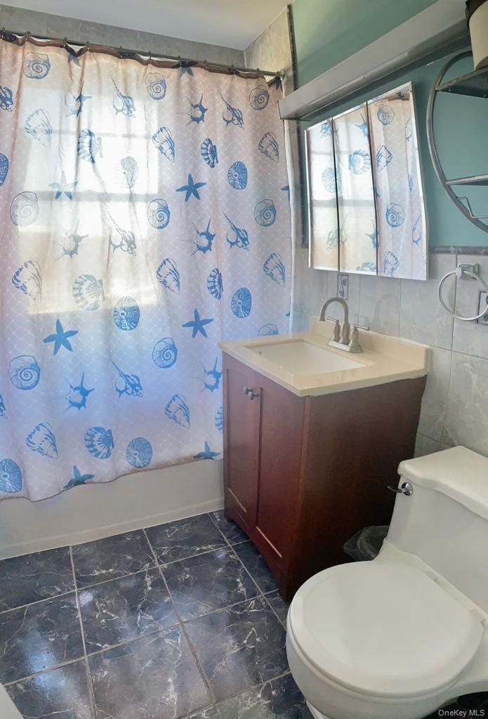 61-20 Grand Central Parkway # C705, Forest Hills, NY 11375