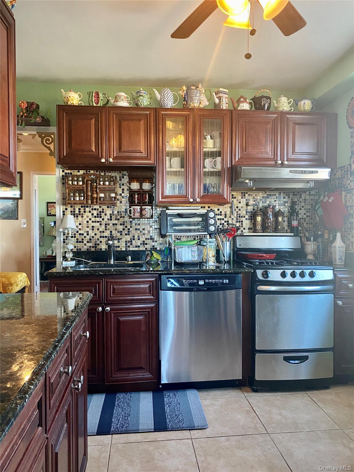 61-20 Grand Central Parkway # C705, Forest Hills, NY 11375