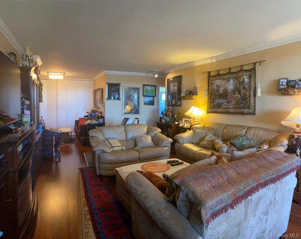 61-20 Grand Central Parkway # C705, Forest Hills, NY 11375