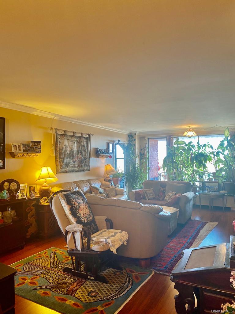 61-20 Grand Central Parkway # C705, Forest Hills, NY 11375