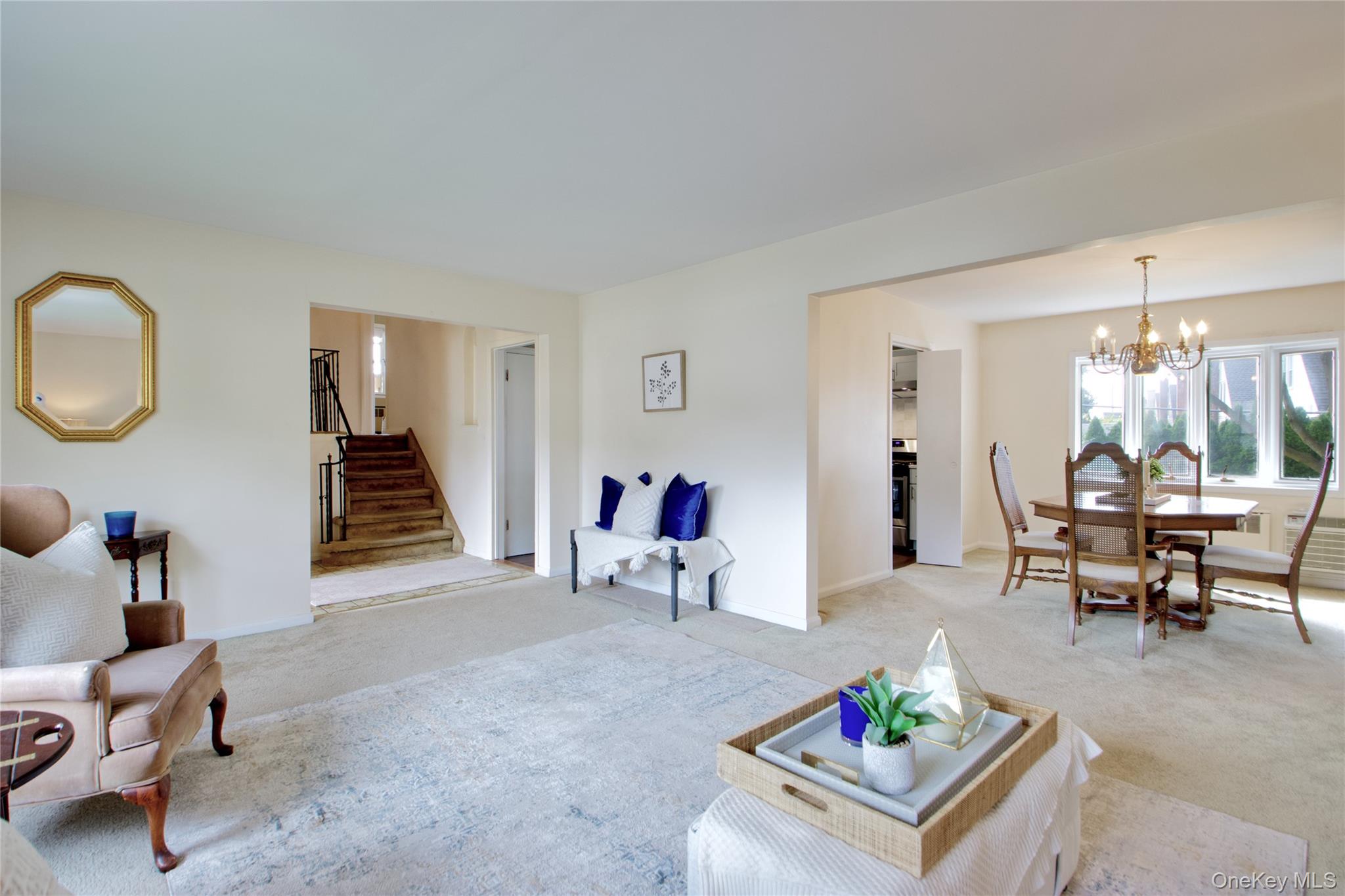 26 Cambridge Avenue, Garden City, NY 11530