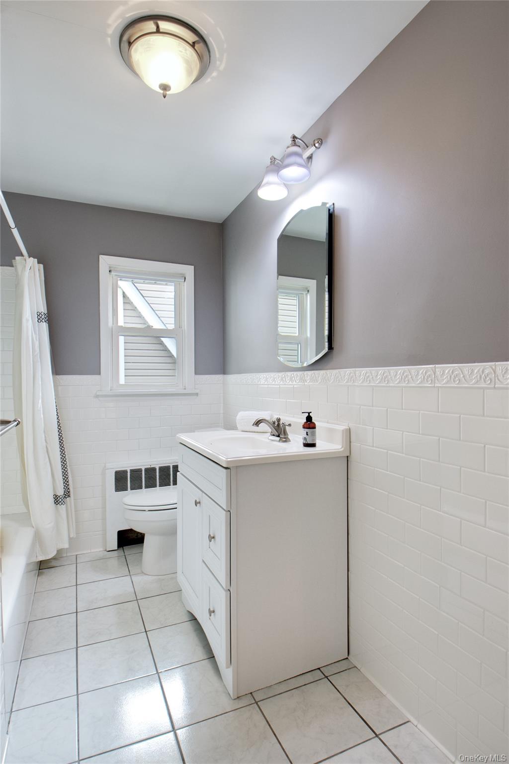 26 Cambridge Avenue, Garden City, NY 11530