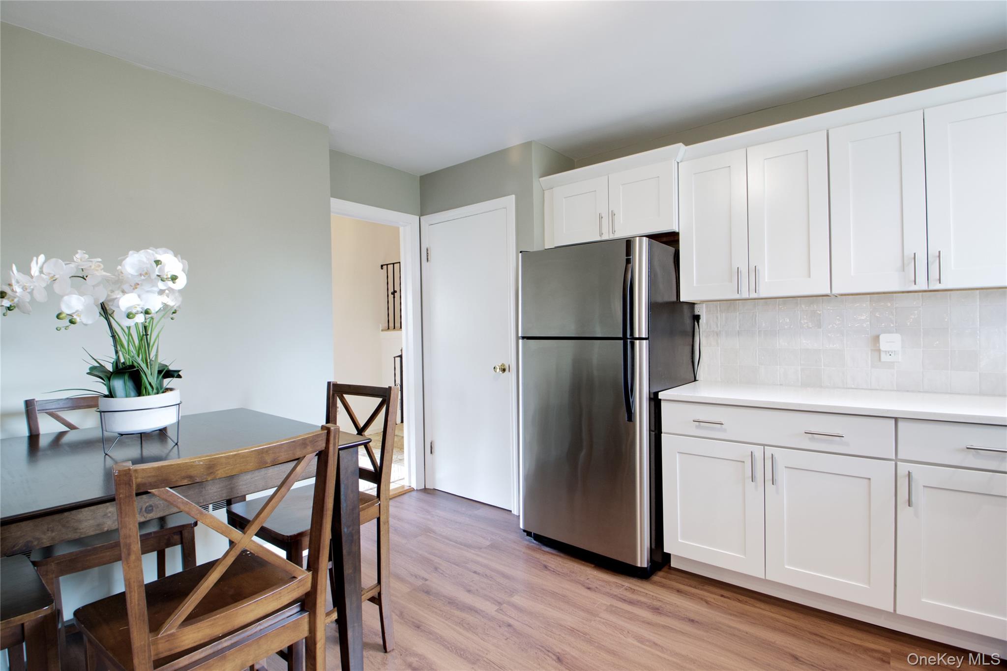 26 Cambridge Avenue, Garden City, NY 11530