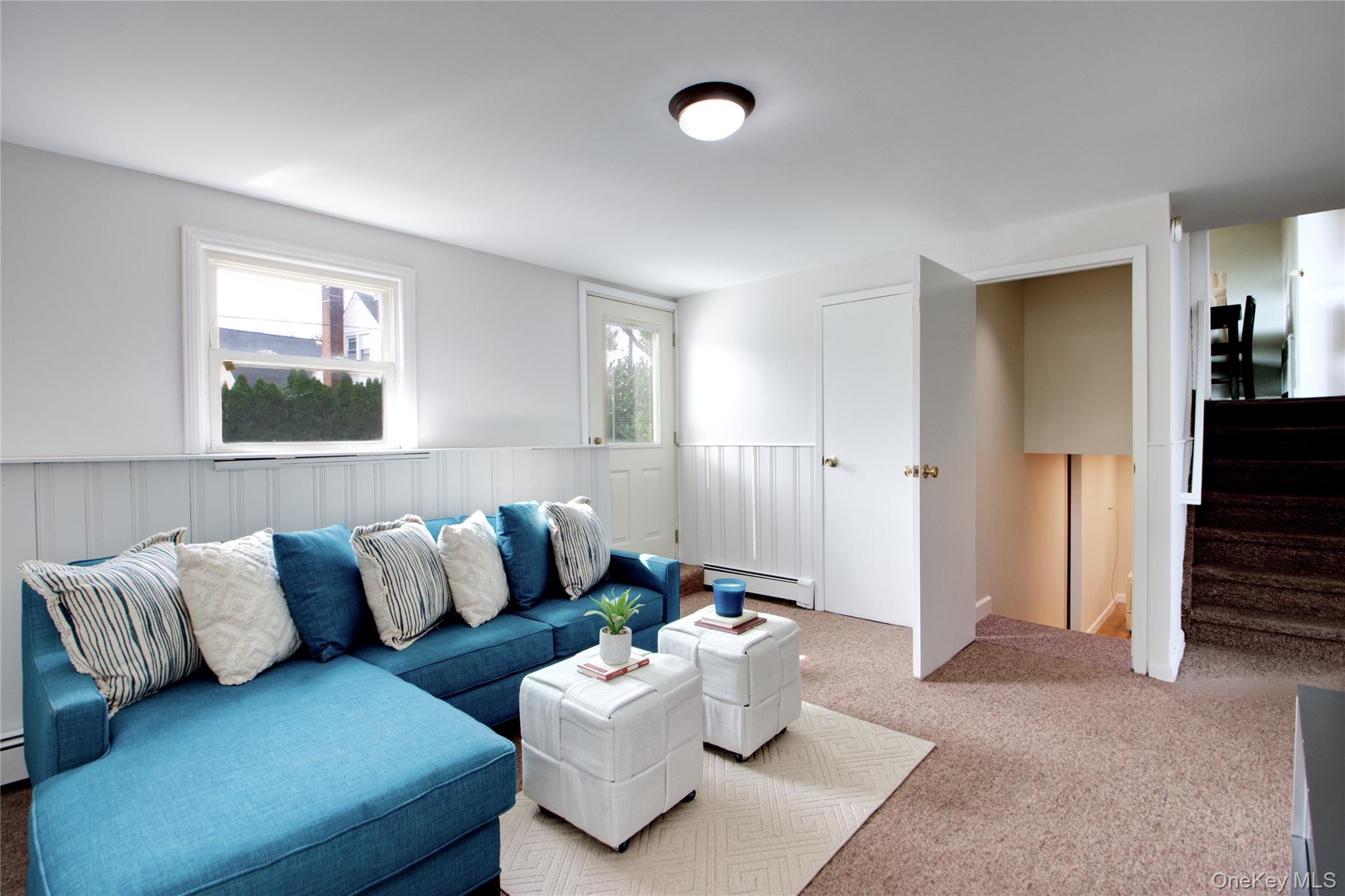 26 Cambridge Avenue, Garden City, NY 11530