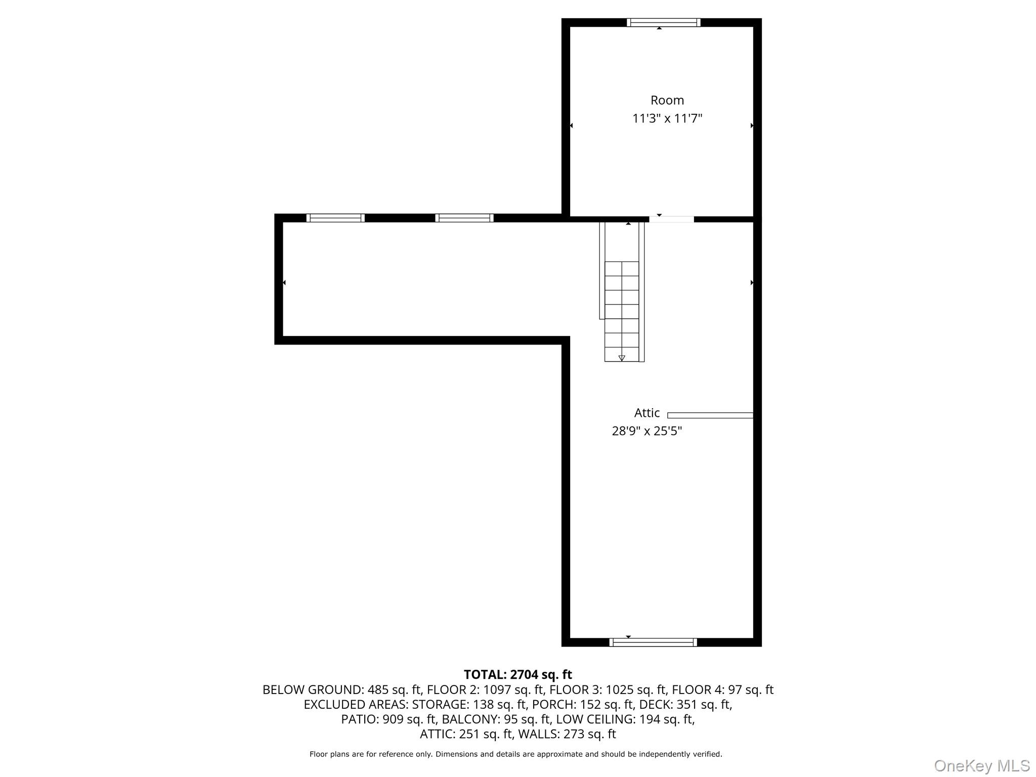 15 Bayside Avenue, Oyster Bay, NY 11771