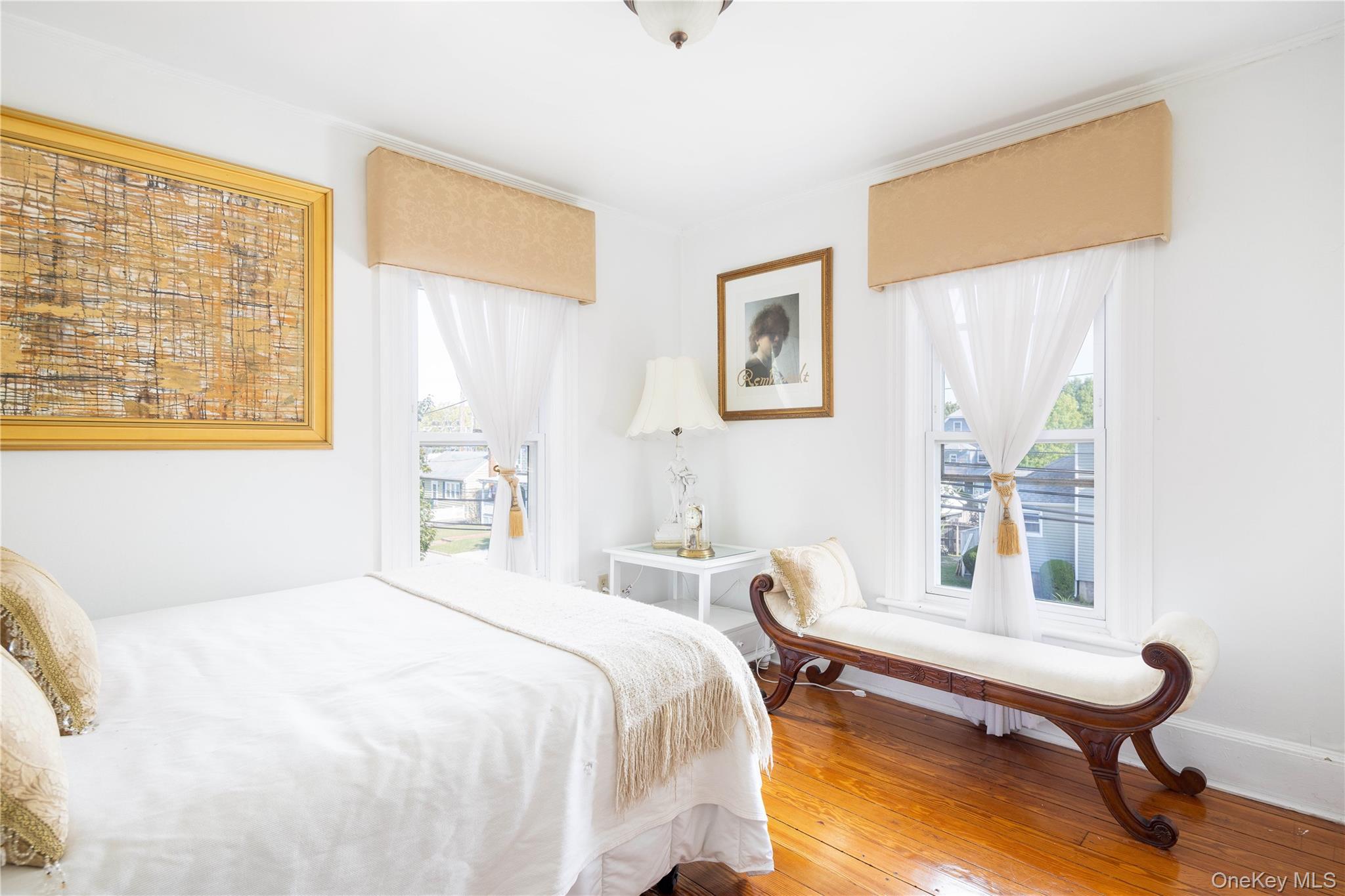 15 Bayside Avenue, Oyster Bay, NY 11771