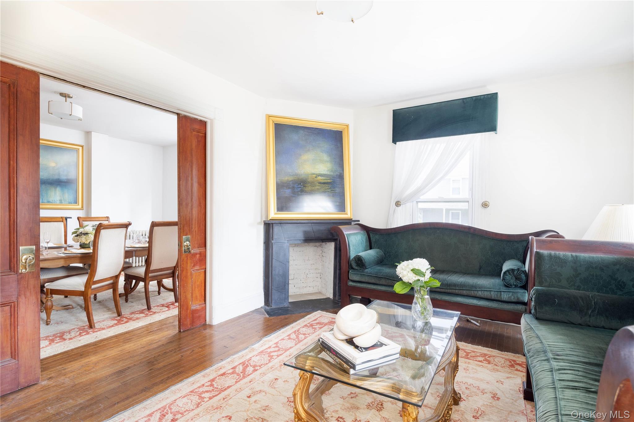 15 Bayside Avenue, Oyster Bay, NY 11771