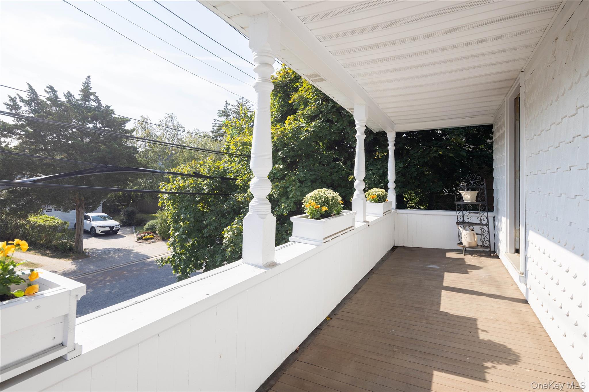 15 Bayside Avenue, Oyster Bay, NY 11771