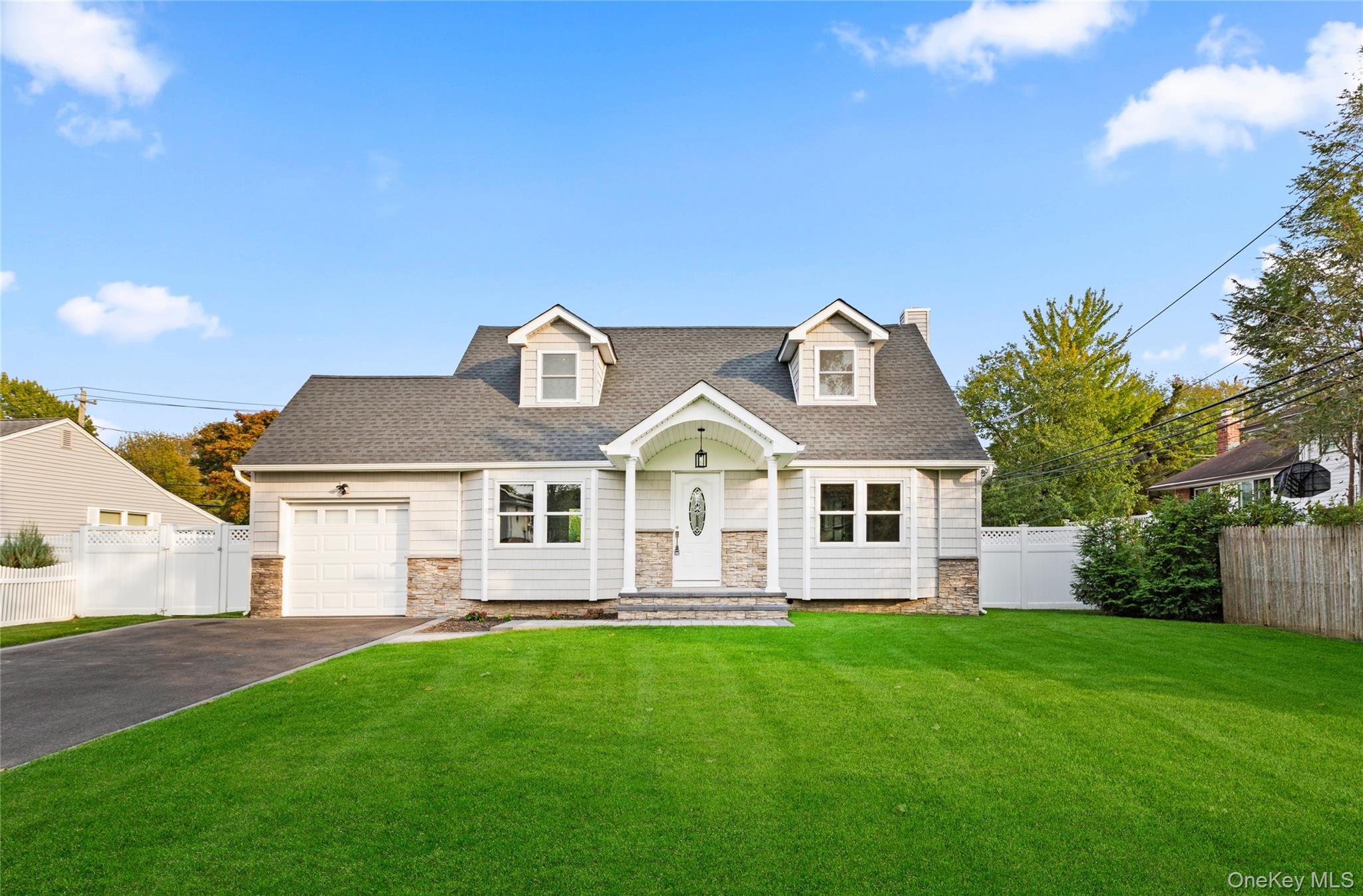 3 Ramsey Road, Commack, NY 11725