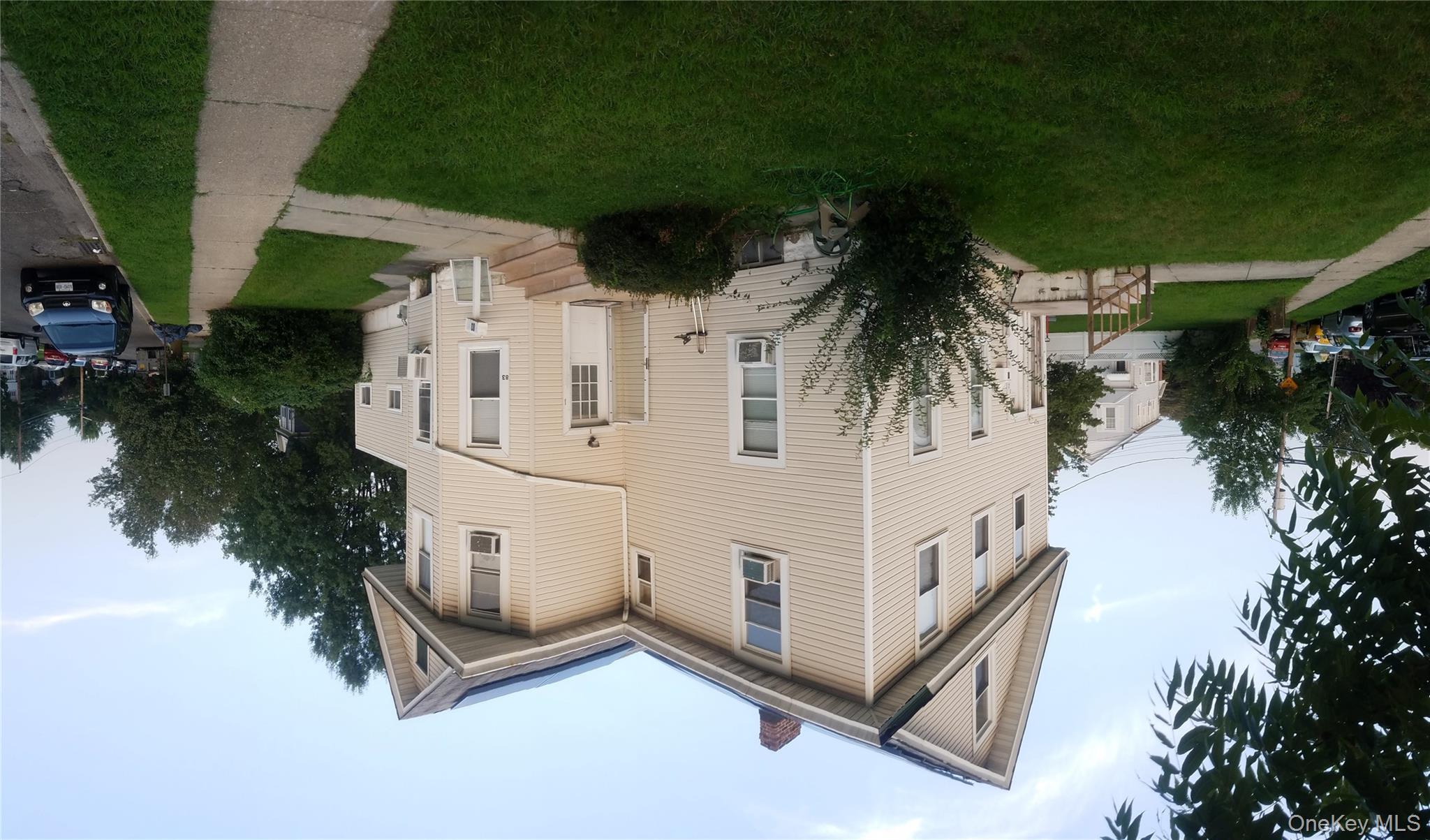 83 Kraemer Street, Hicksville, NY 11801