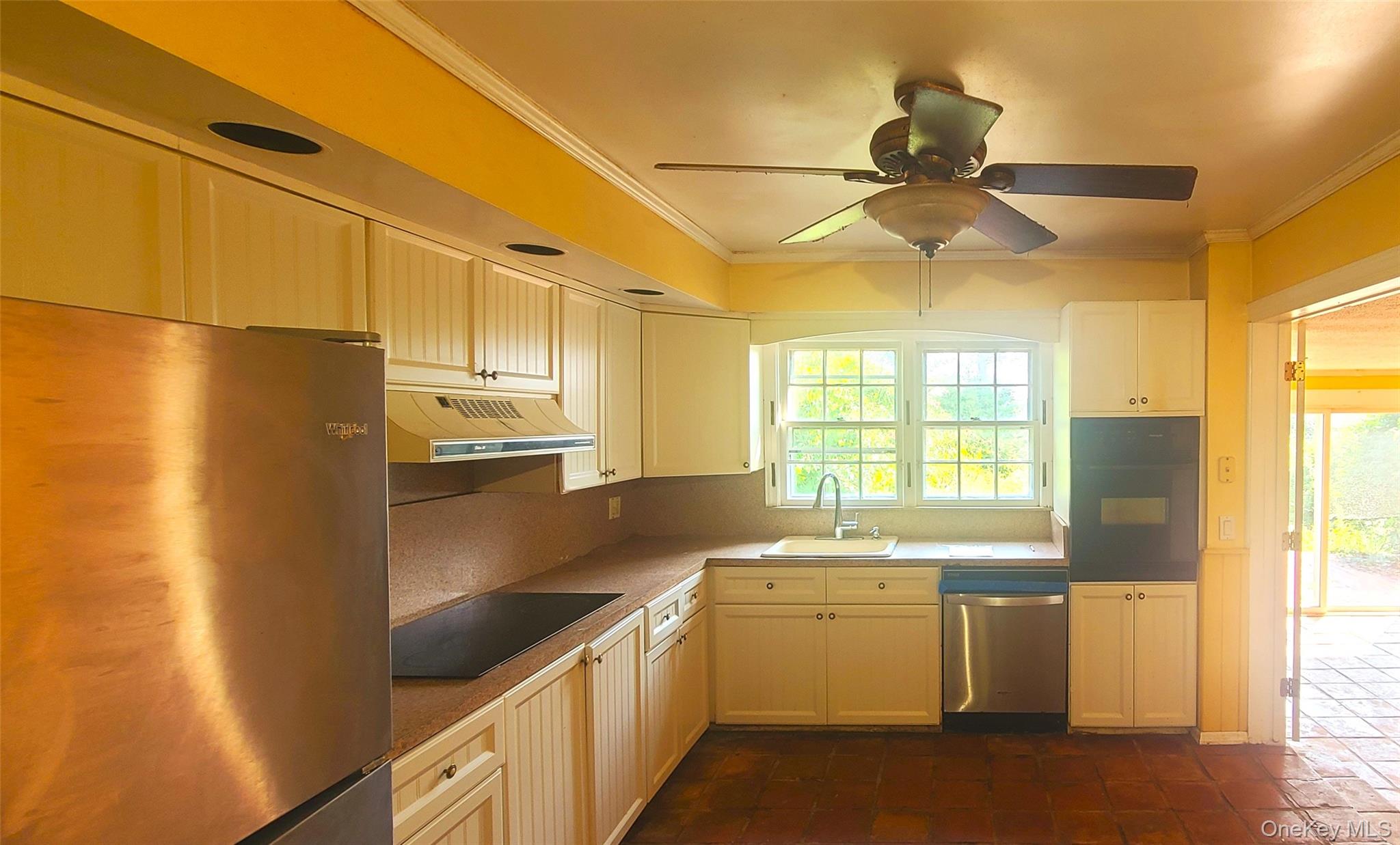 523 Archer Street, Freeport, NY 11520