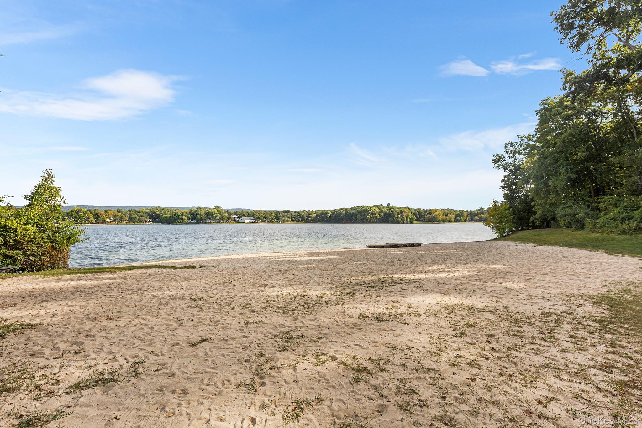 6807 Chelsea Cove N, Hopewell Junction, NY 12533