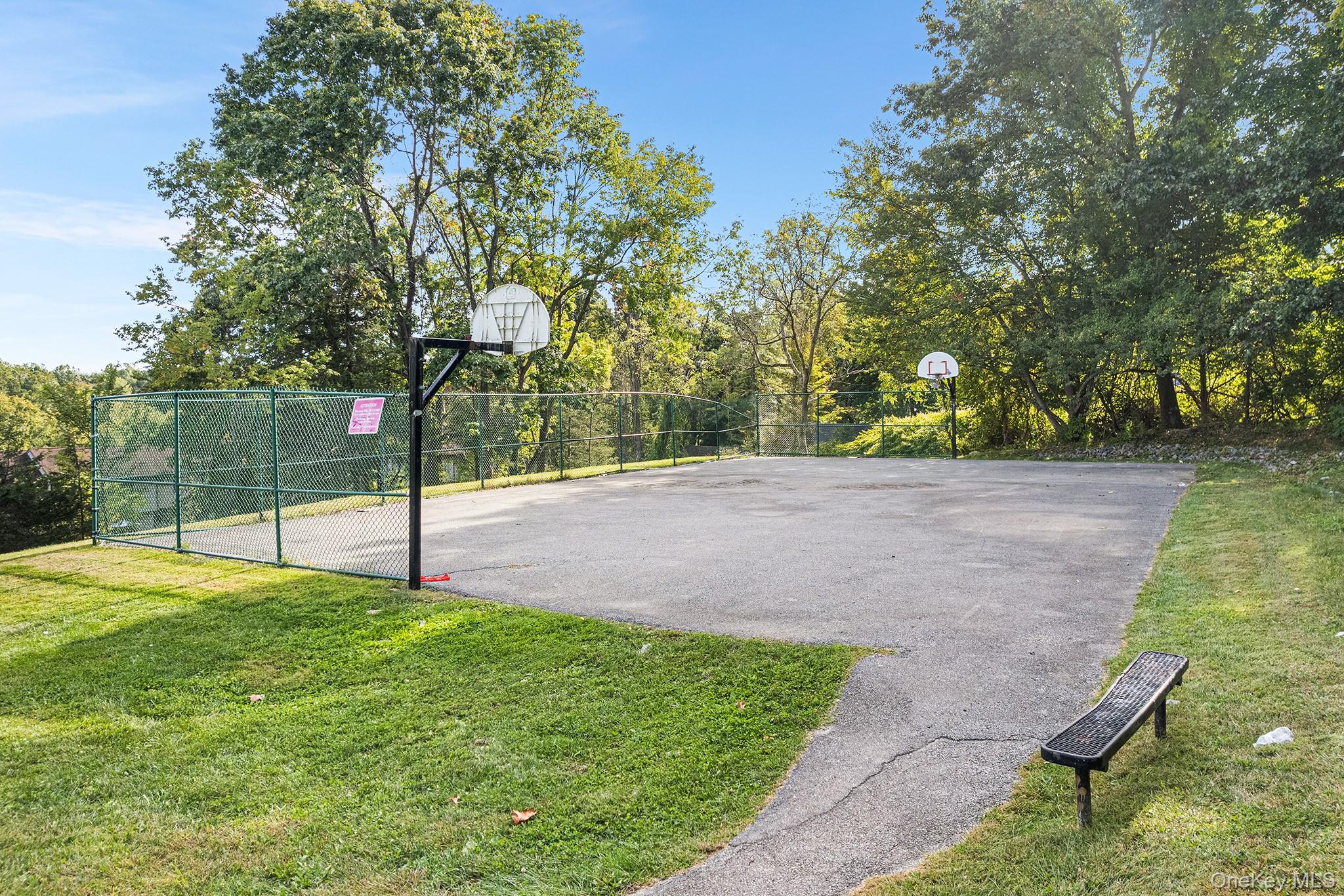 6807 Chelsea Cove N, Hopewell Junction, NY 12533