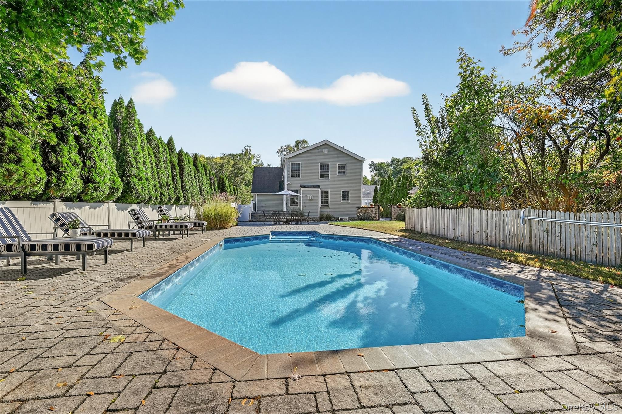 60 S Nauraushaun Road, Pearl River, NY 10965