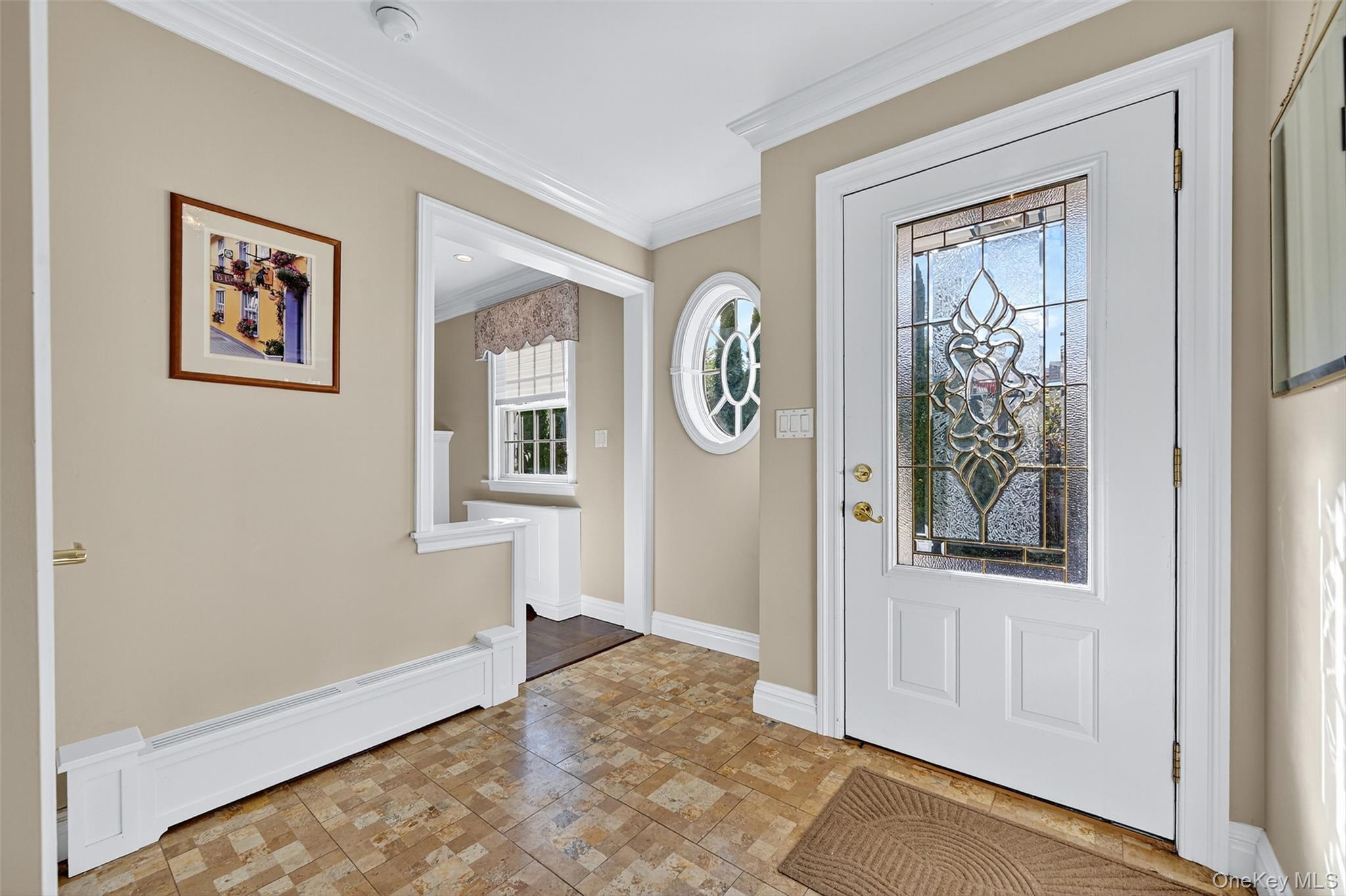 60 S Nauraushaun Road, Pearl River, NY 10965