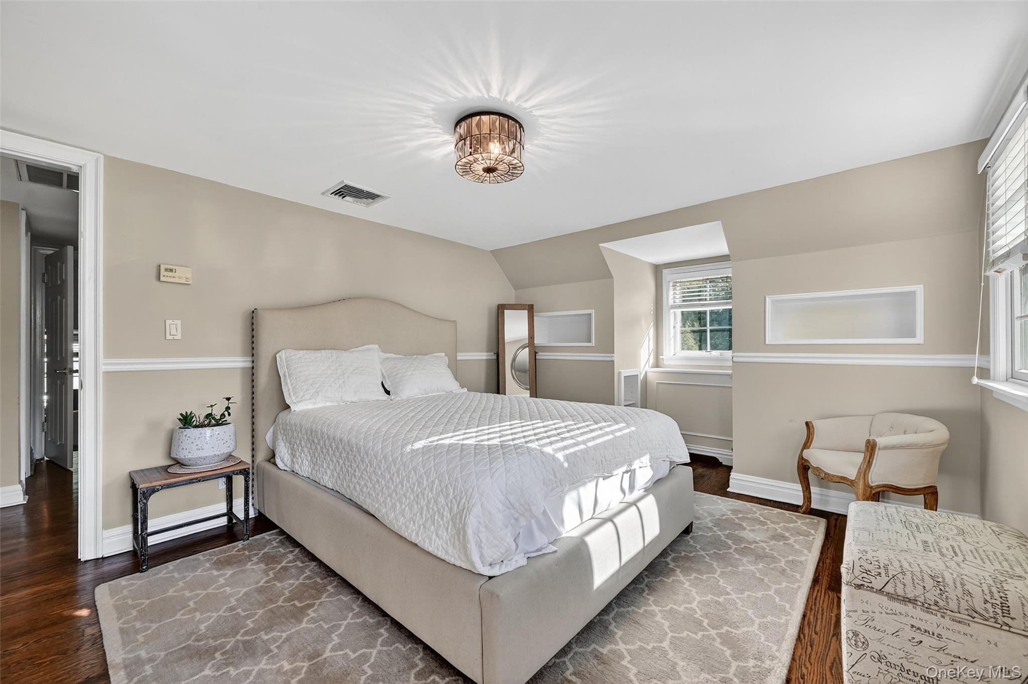 60 S Nauraushaun Road, Pearl River, NY 10965