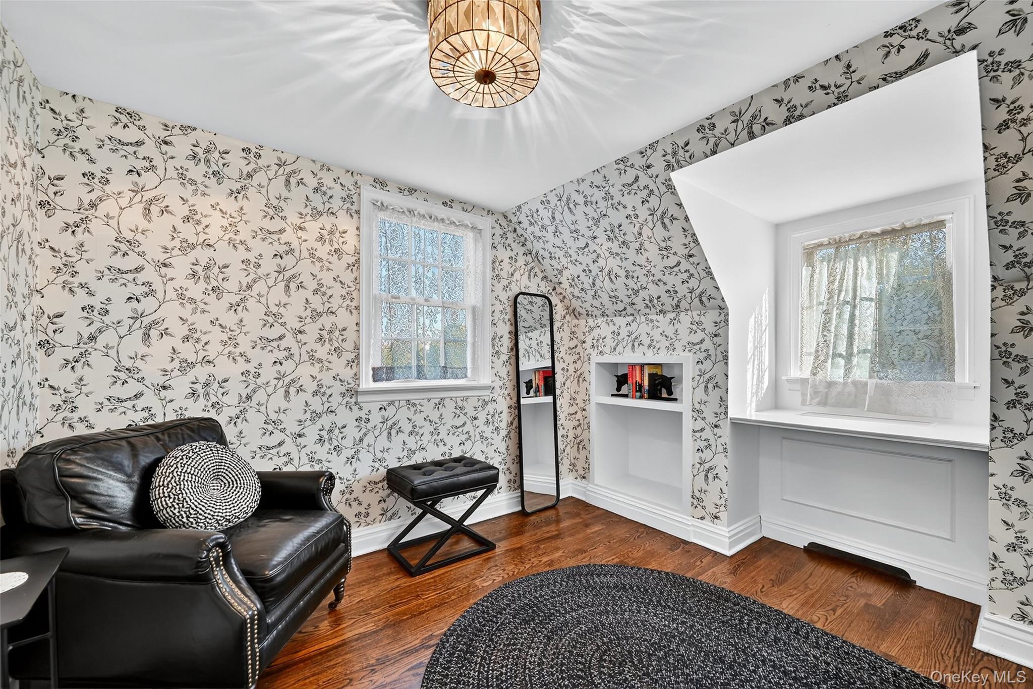 60 S Nauraushaun Road, Pearl River, NY 10965