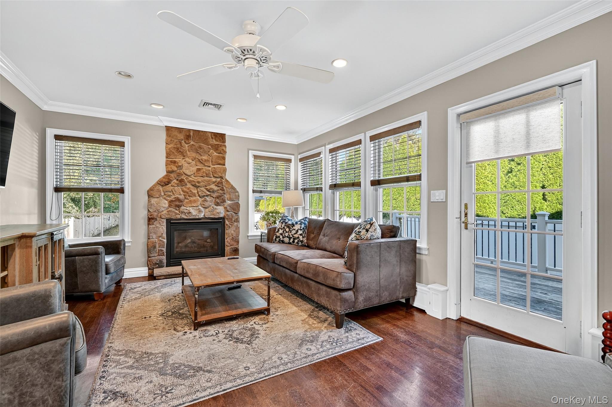 60 S Nauraushaun Road, Pearl River, NY 10965