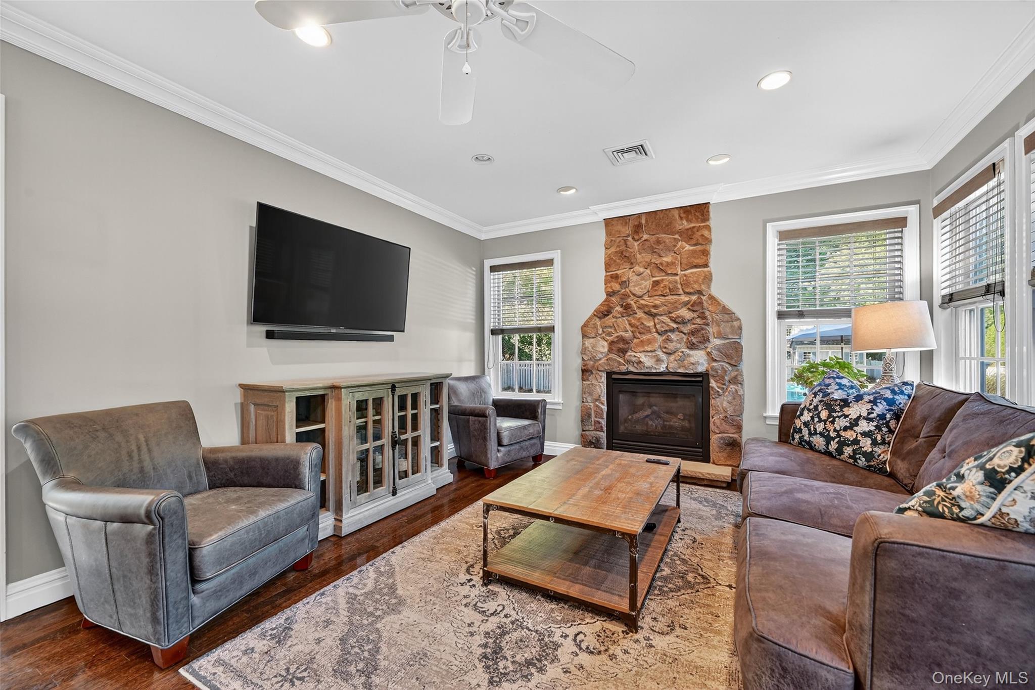 60 S Nauraushaun Road, Pearl River, NY 10965