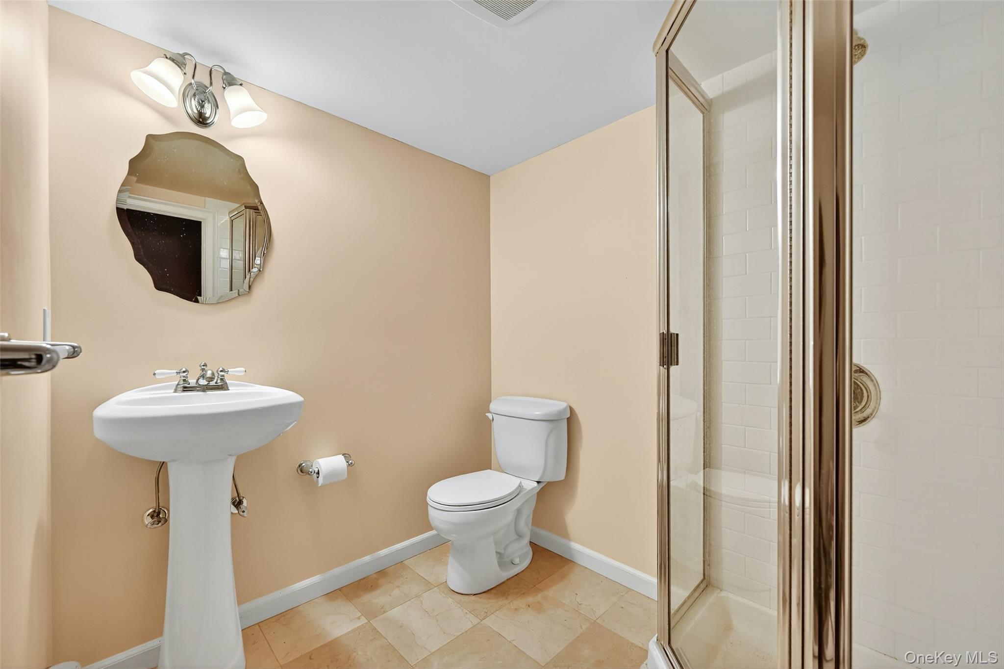 60 S Nauraushaun Road, Pearl River, NY 10965