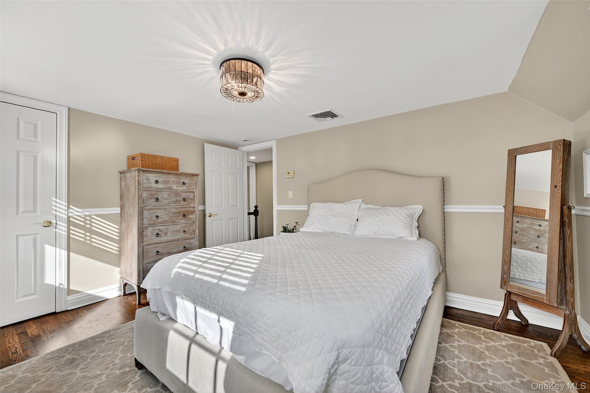 60 S Nauraushaun Road, Pearl River, NY 10965