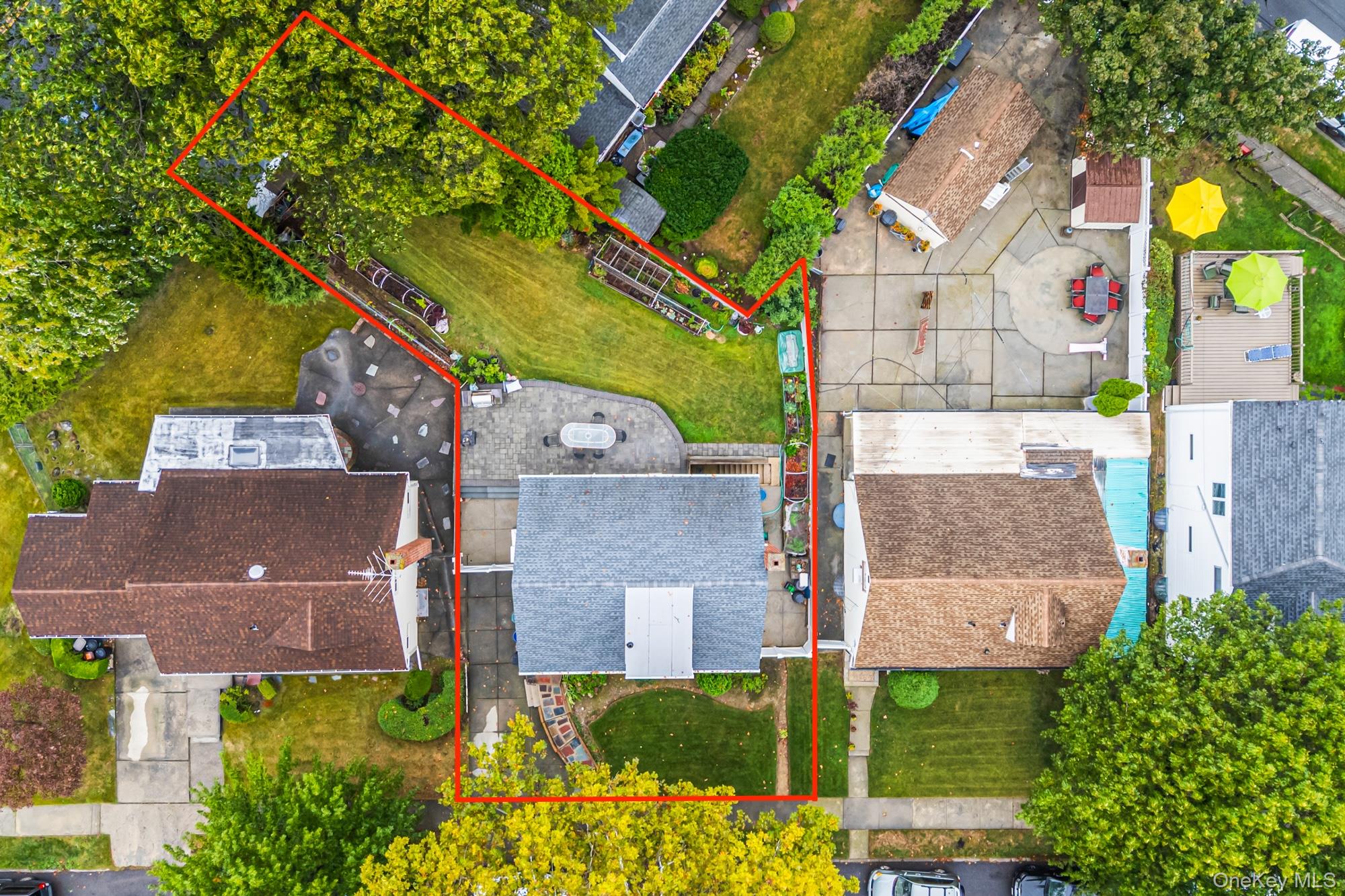 27-22 Bayside Lane, Flushing, NY 11358