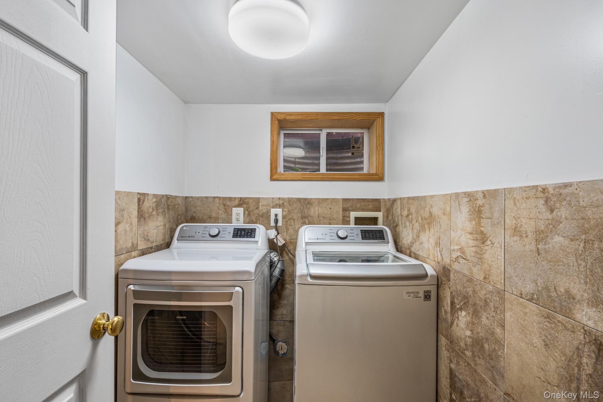 27-22 Bayside Lane, Flushing, NY 11358