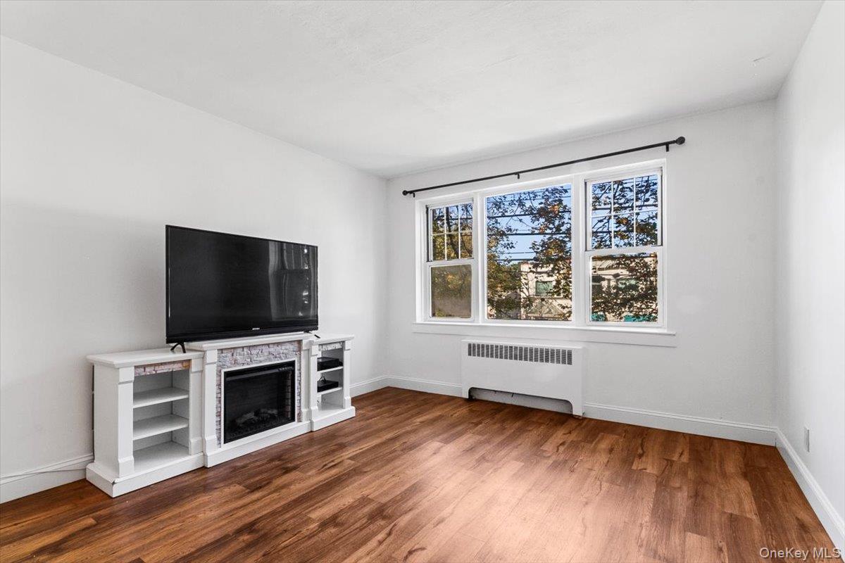 14 Soundview Avenue # #38, White Plains, NY 10606