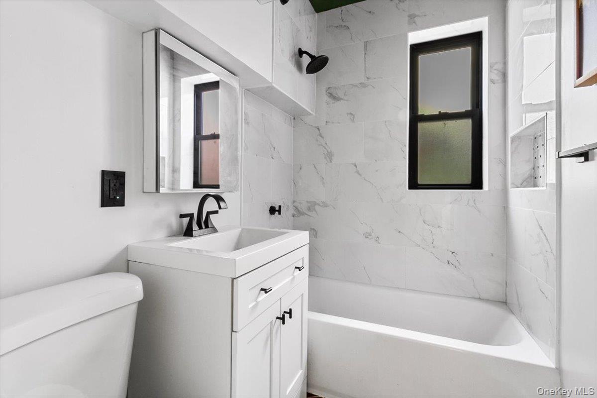 14 Soundview Avenue # #38, White Plains, NY 10606