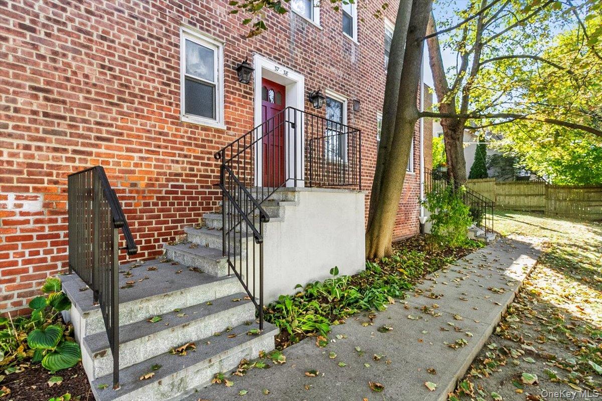 14 Soundview Avenue # #38, White Plains, NY 10606