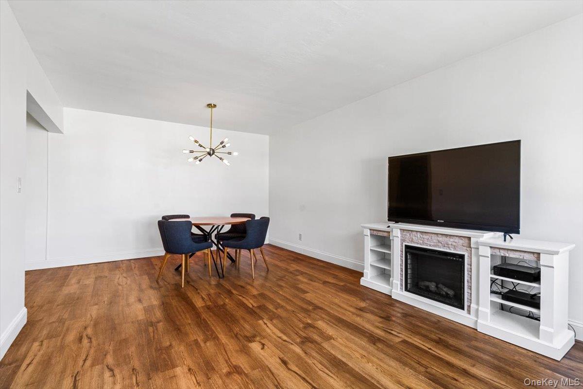 14 Soundview Avenue # #38, White Plains, NY 10606