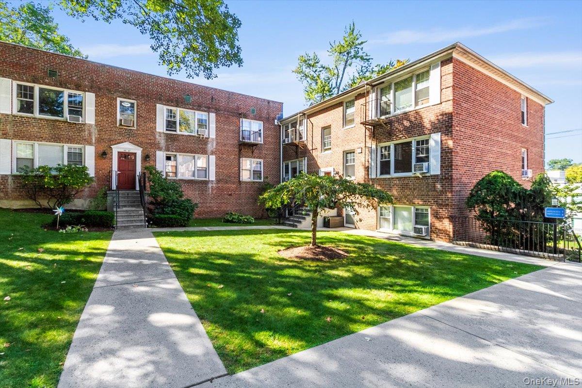 14 Soundview Avenue # #38, White Plains, NY 10606