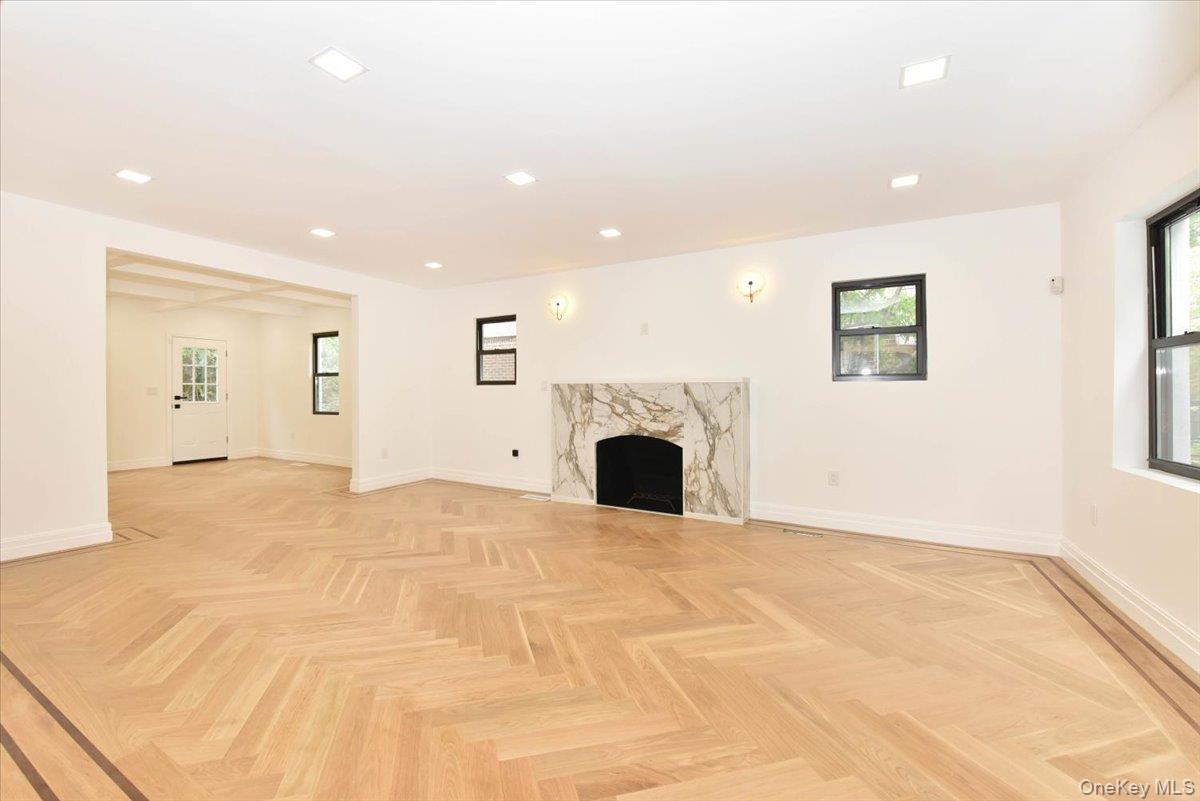 19127 Foothill Avenue, Holliswood, NY 11423