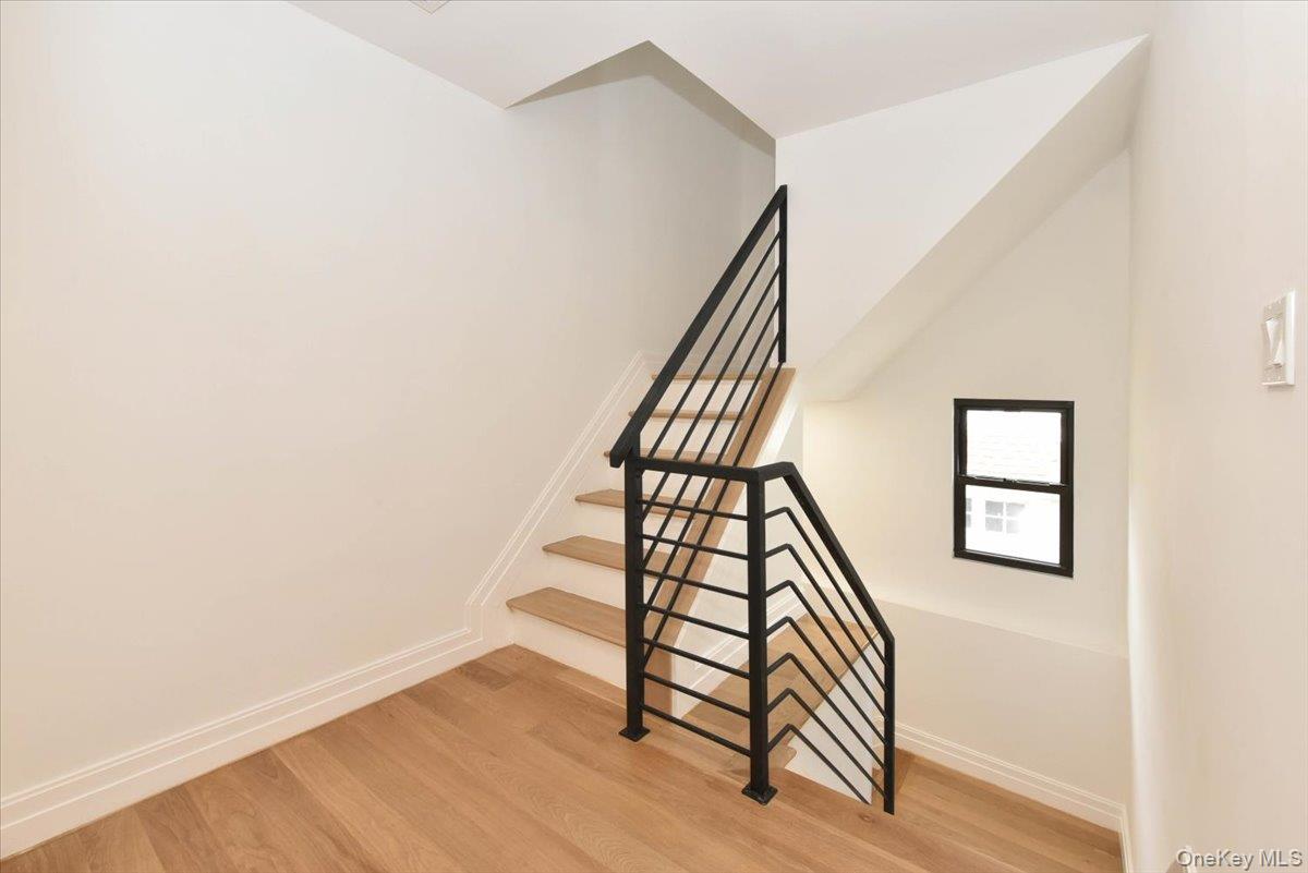 19127 Foothill Avenue, Holliswood, NY 11423