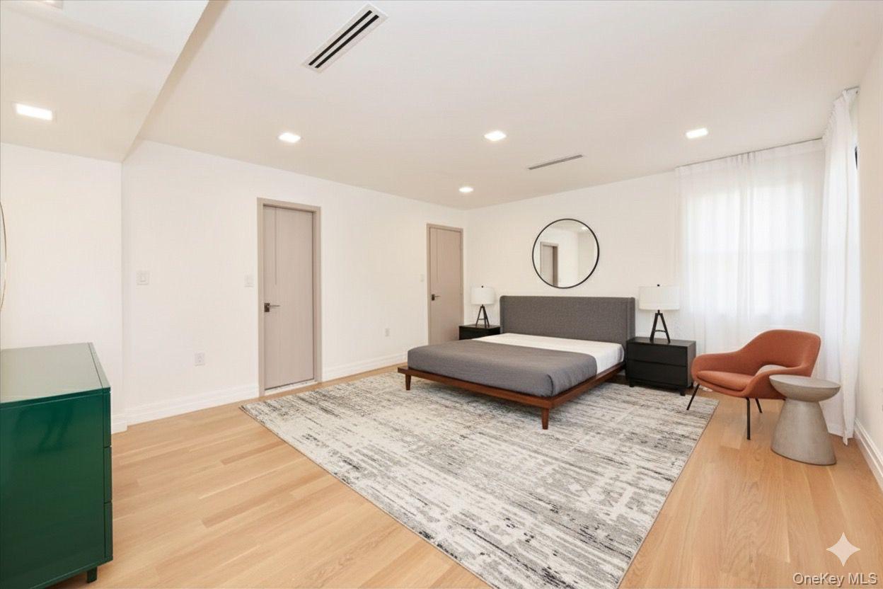 19127 Foothill Avenue, Holliswood, NY 11423