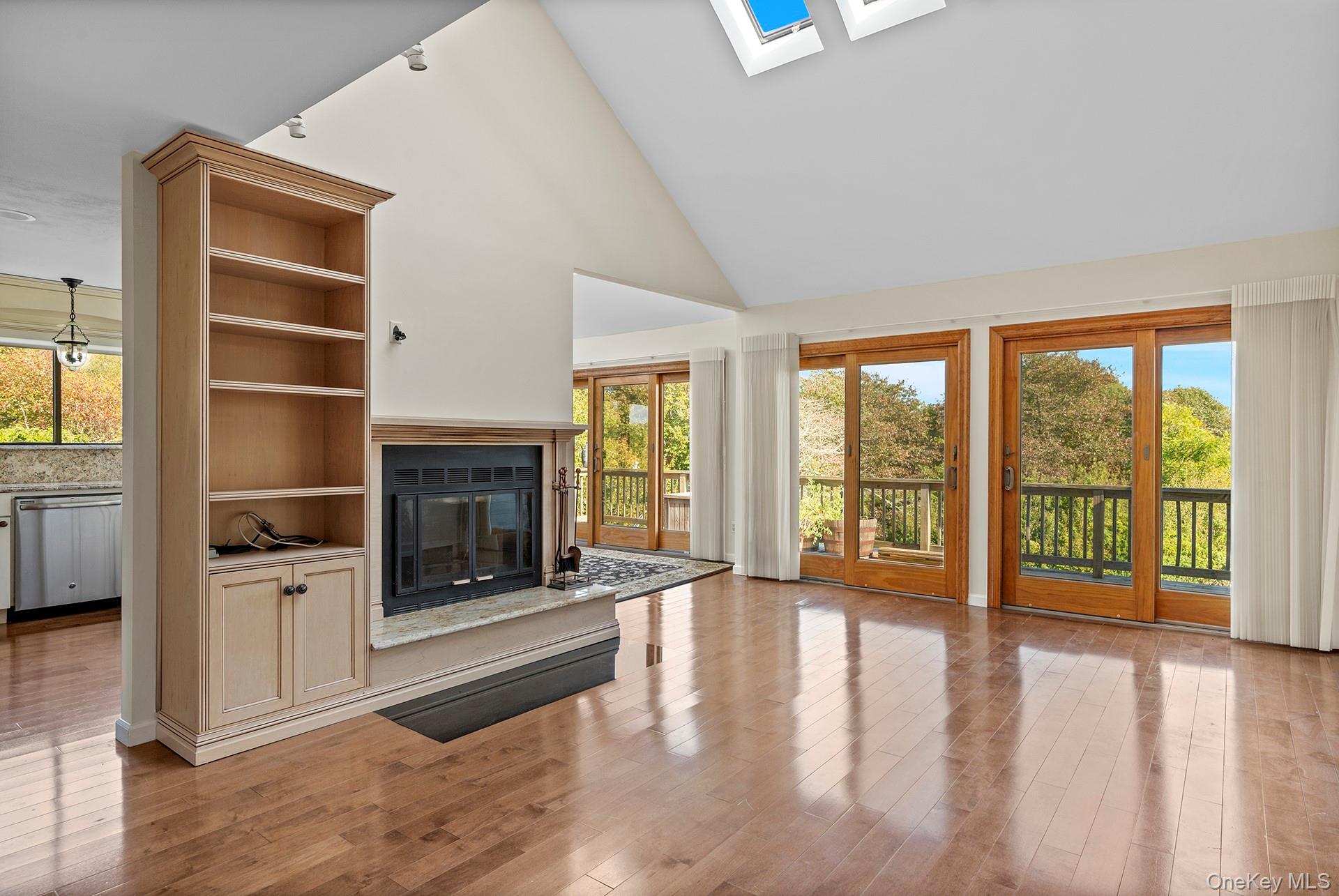 59 Watchogue Avenue Watchogue Avenue, East Moriches, NY 11940