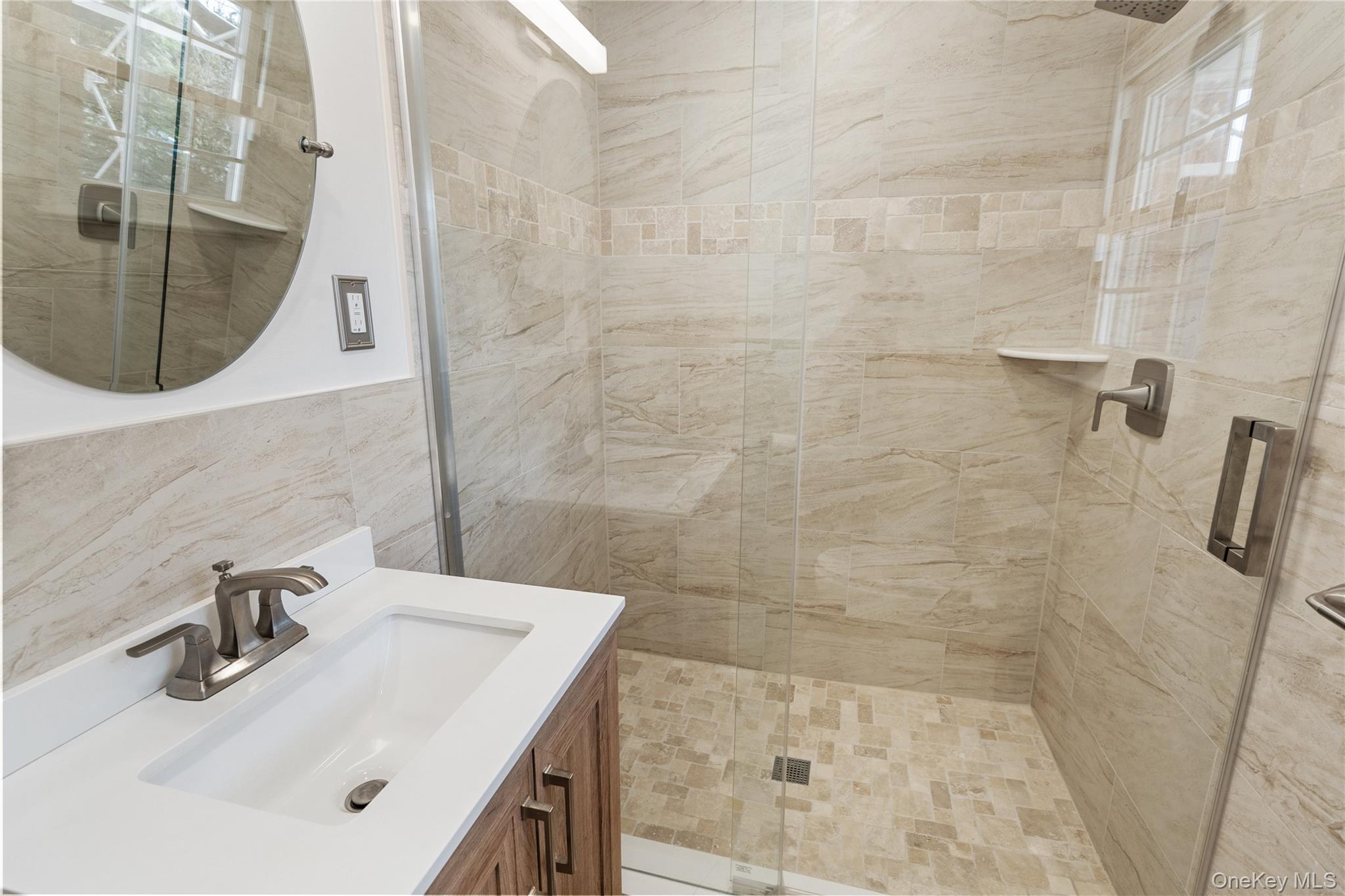 99 Warner Avenue, Roslyn Heights, NY 11577